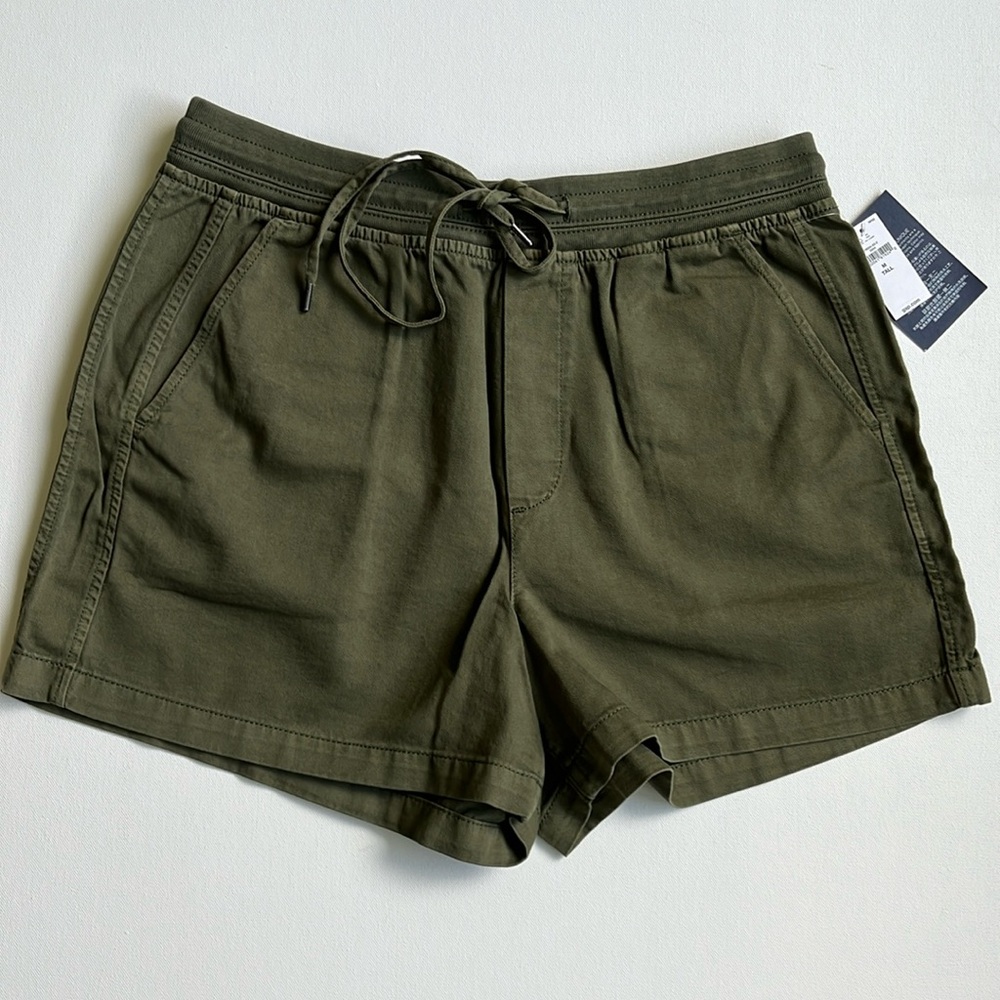 Gap Pull-On Shorts- NWT- Desert Cactus Green- Size Medium Tall